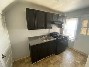 7125 Emerson Ave in Upper Darby, PA - Building Photo - Building Photo