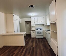 8446 N El Dorado St in Stockton, CA - Building Photo - Building Photo