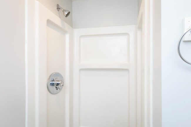 5 Johnson Ave in Hampton, NH - Building Photo - Building Photo