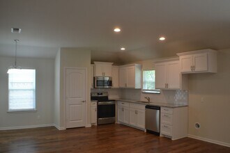 3424 Brookstone Dr in Sherman, TX - Building Photo - Building Photo