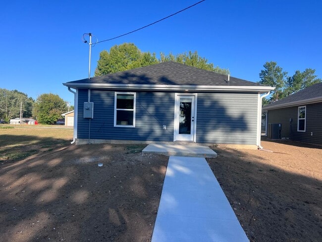 608 S Cowgill Ave in Carl Junction, MO - Building Photo - Building Photo