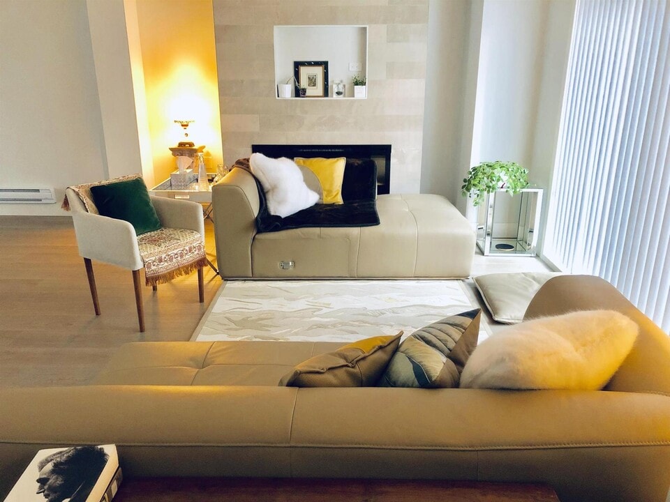 2280-2163 163 St in Surrey, BC - Building Photo