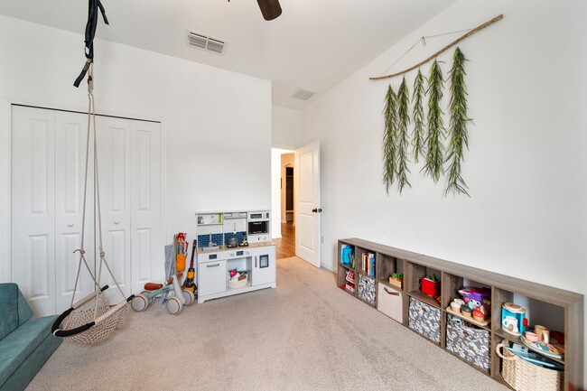 704 Hyperion Dr in Debary, FL - Foto de edificio - Building Photo