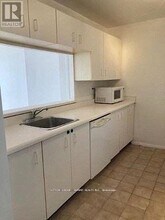 4205 Shipp Dr in Mississauga, ON - Building Photo - Building Photo