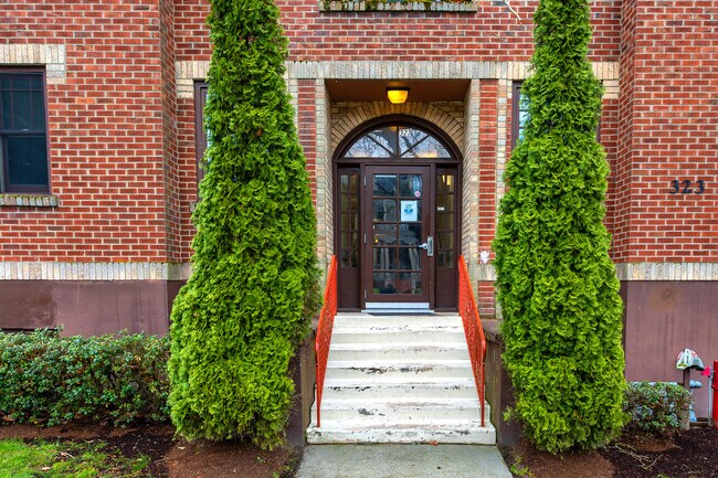 Annobee Apartments in Tacoma, WA - Building Photo - Building Photo