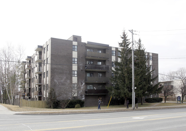 Wilson Place in Toronto, ON - Building Photo - Building Photo