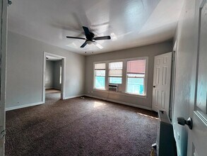 120 N Hagerman St in Houston, TX - Building Photo - Building Photo