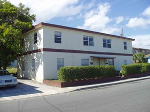 1915 Division St in West Palm Beach, FL - Building Photo - Building Photo