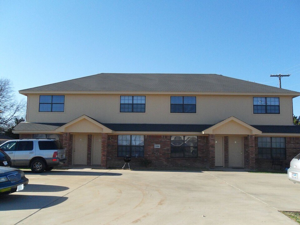 1106 Lansberry Ct in Killeen, TX - Building Photo