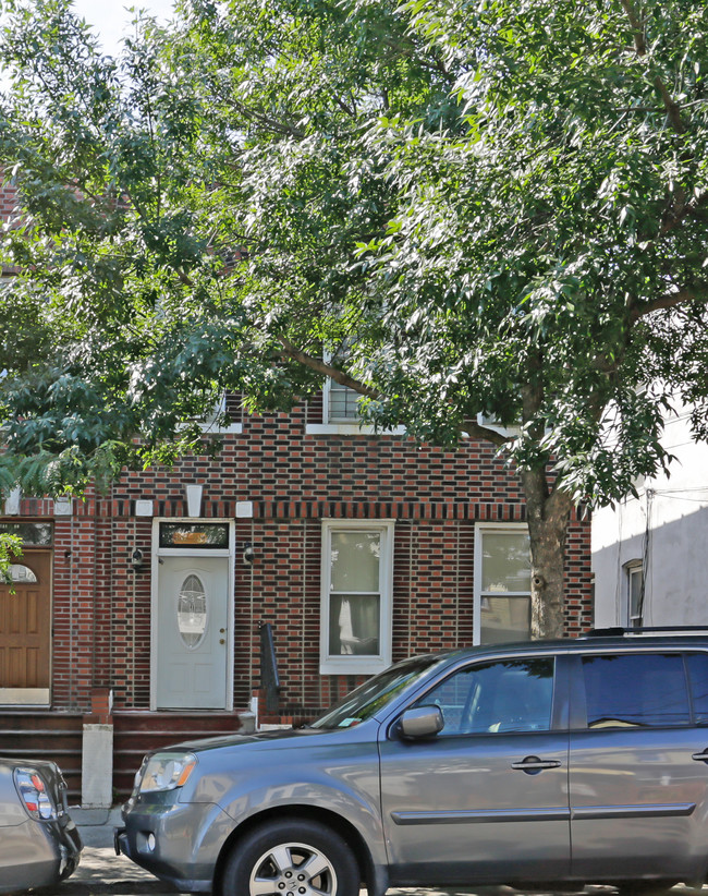 10858 38th Ave in Corona, NY - Building Photo - Building Photo