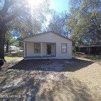 253 Stillwell Ave, Unit ET-502-A in Palatka, FL - Building Photo