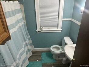 21662 Bennett St, Unit AUCMJH in Detroit, MI - Building Photo - Building Photo