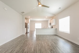 9949 Hunter Pl in Warrior, AL - Building Photo - Building Photo