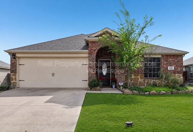 property at 1305 Savannah Ridge Dr
