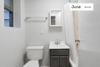 247 W 63rd St in New York, NY - Building Photo - Building Photo