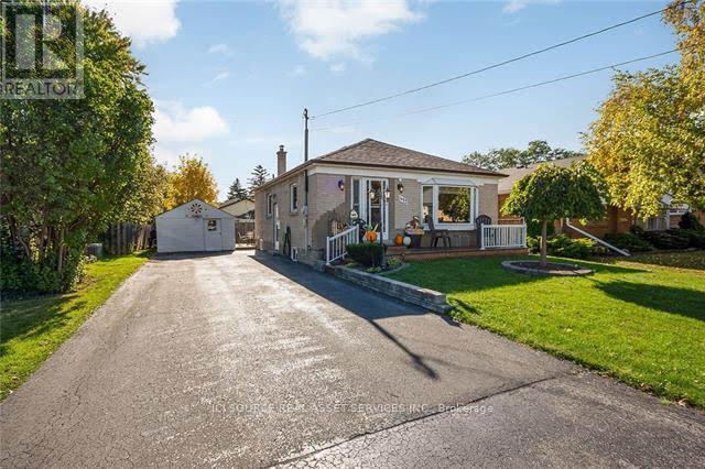 property at 412 Mountainview Dr