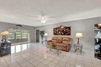 1215 S Drive Way in Delray Beach, FL - Building Photo - Building Photo