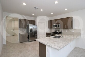 8810 W Pasadena Ave in Glendale, AZ - Building Photo - Building Photo