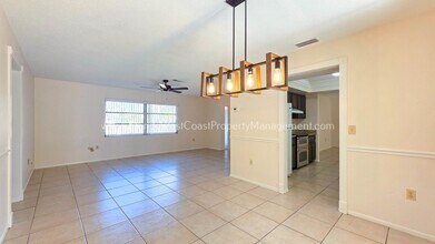 2508 Cardwell Way in Sarasota, FL - Building Photo - Building Photo