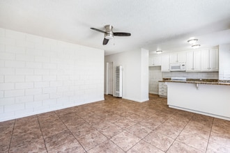 34976 Ave A, Unit B in Yucaipa, CA - Foto de edificio - Building Photo