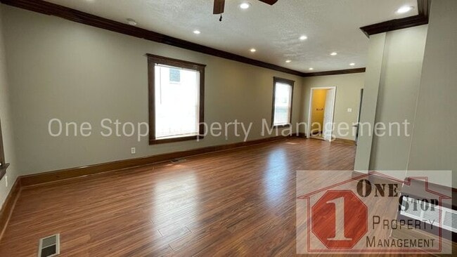 5045 E 8th St in Kansas City, MO - Building Photo - Building Photo