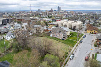 3012 Mason St in Omaha, NE - Foto de edificio - Building Photo