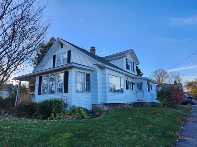 121 Clark St in Worcester, MA - Building Photo - Building Photo