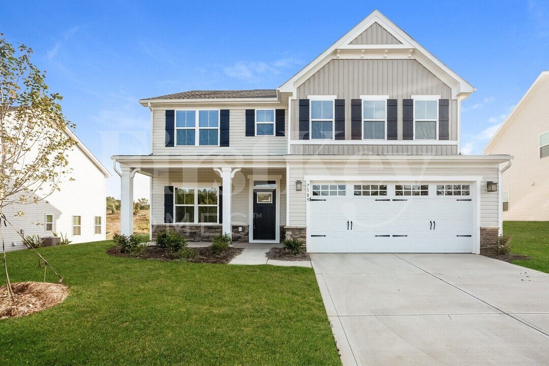 7189 Waterwheel St SW in Concord, NC - Foto de edificio