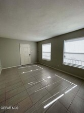 6932 Escondido Dr in El Paso, TX - Building Photo - Building Photo