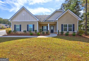 100 Ruby Ln in Mcdonough, GA - Building Photo
