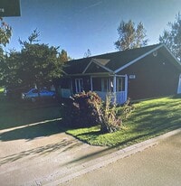 61 Rue Webster in Shediac, NB - Building Photo