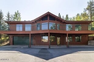 210 Bighorn Ct in Granby, CO - Building Photo