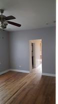 740 N Troy St in Chicago, IL - Building Photo - Interior Photo