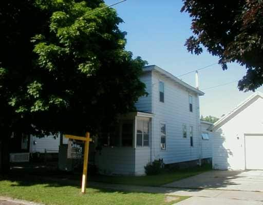 238 W 8th St in Oswego, NY - Building Photo