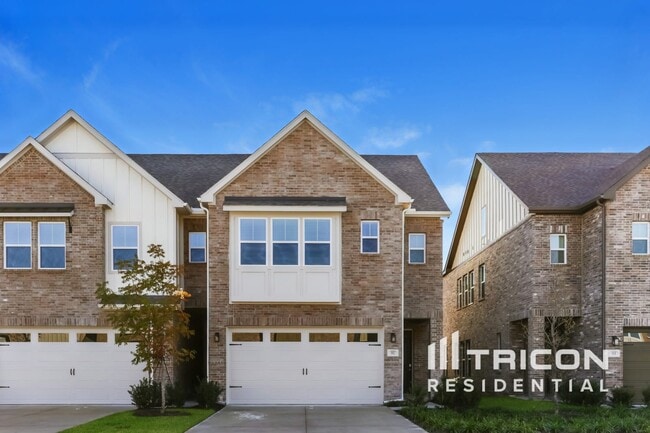 property at 3032 Whitetail Ln