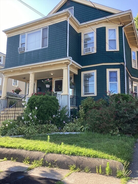 96 Botolph St in Quincy, MA - Building Photo