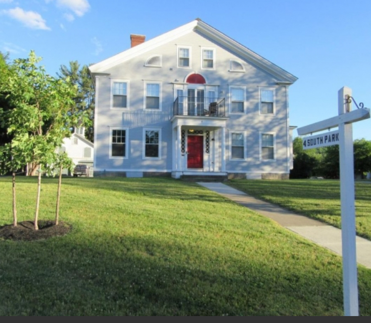4 S Park St, Unit #5 in Lebanon, NH - Foto de edificio