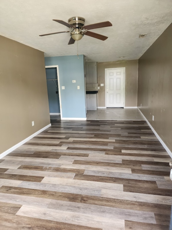 5766 Aftonshire Dr in Fayetteville, NC - Building Photo - Building Photo