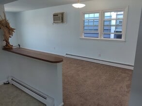 809 Kennedy Blvd, Unit 2nd Floor in Bayonne, NJ - Foto de edificio - Building Photo