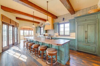 5680 Waverly Ave in La Jolla, CA - Building Photo - Building Photo