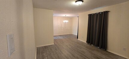 6910 Krause Dr in Missouri City, TX - Building Photo - Building Photo