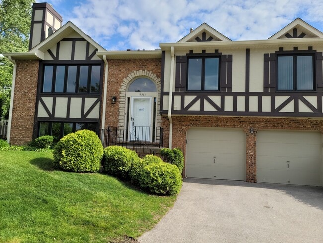 property at 9264 Windsor Pky