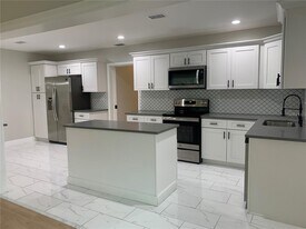 1524 18th Ave N in St. Petersburg, FL - Building Photo