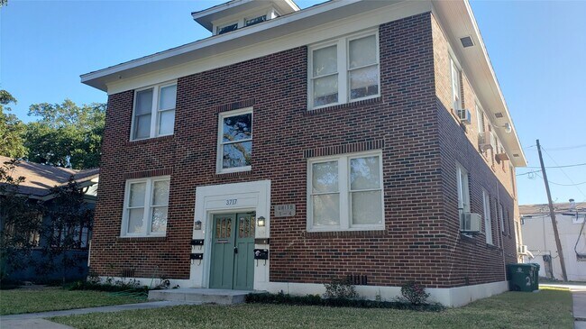 3717 Audubon Pl in Houston, TX - Building Photo - Building Photo