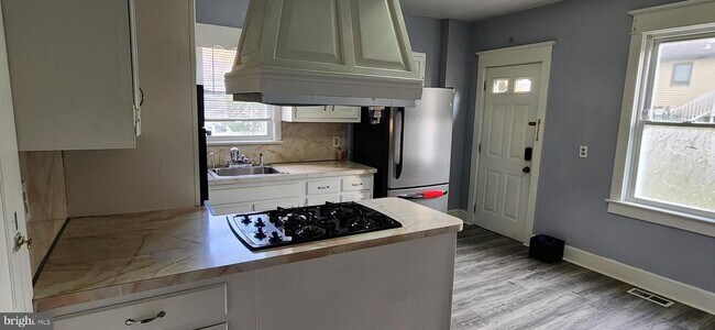 709 Mulberry St in Trenton, NJ - Building Photo - Building Photo