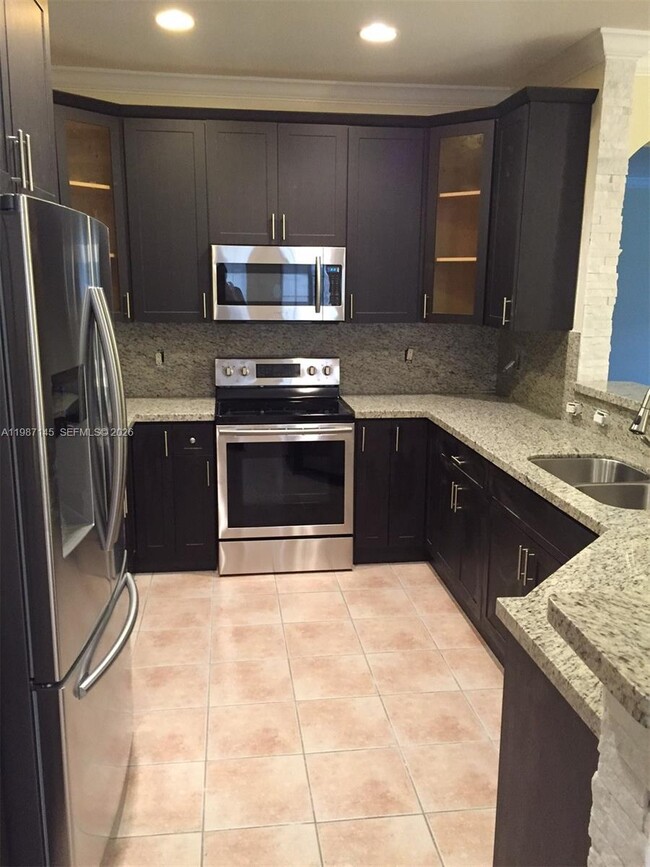 1531 Passion Vine Cir in Weston, FL - Building Photo - Building Photo