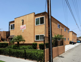 225 E Pearson Ave Apartamentos