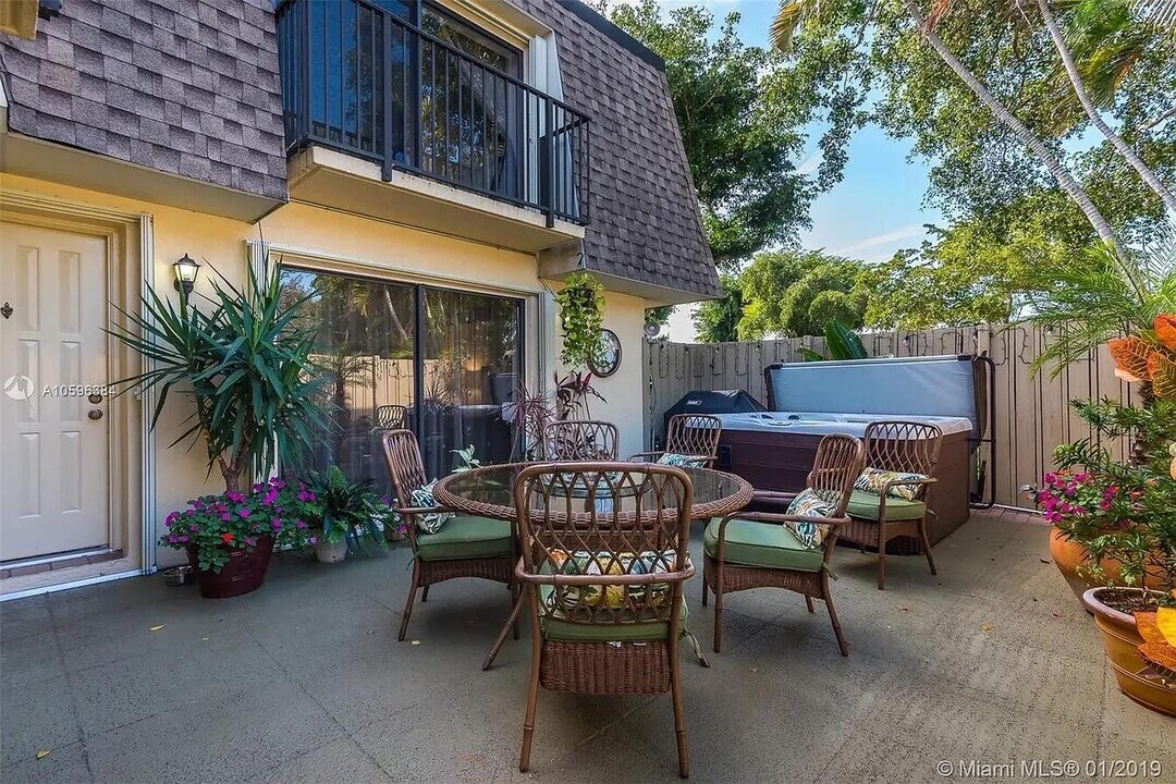 2899 SW 22nd Cir in Delray Beach, FL - Building Photo