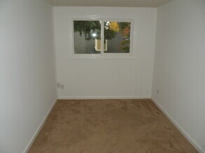 15177 SW Barcelona Way in Beaverton, OR - Building Photo - Building Photo