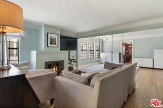 1518 N Stanley Ave in Los Angeles, CA - Building Photo - Building Photo